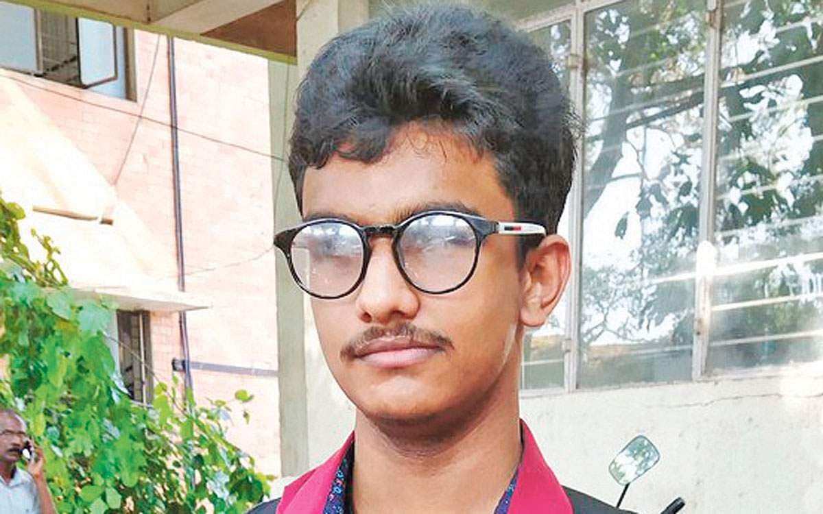 கணினி கண்கள்: நெகிழ வைக்கும் மாணவர்