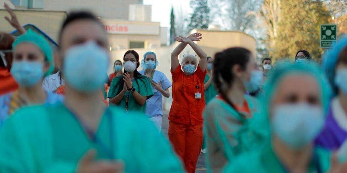 அமெரிக்கா: அதிகளவில் கரோனா பாதிப்பையும் உயிரிழப்பையும் சந்திக்கும் இந்திய வம்சாவளி