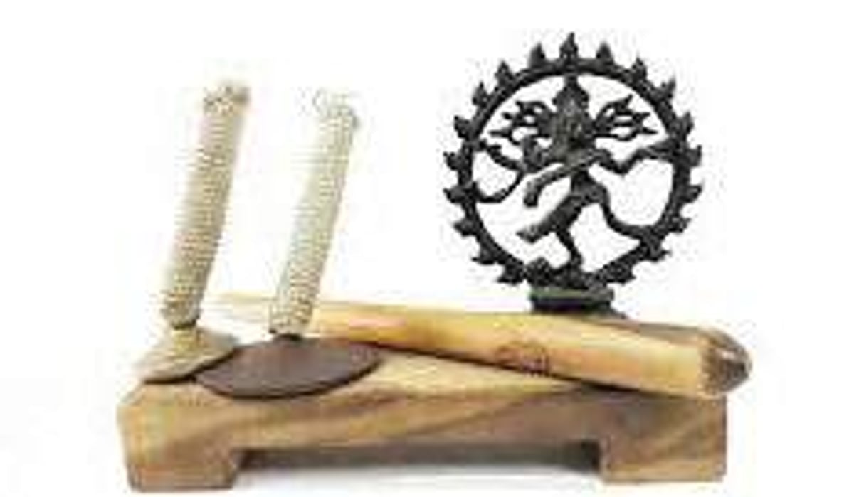 முதன்முதலாக நட்டுவாங்கம் செய்த பெண்மணி!