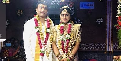 மறுமணம் செய்துகொண்ட பிரபல தயாரிப்பாளர்: படங்கள்