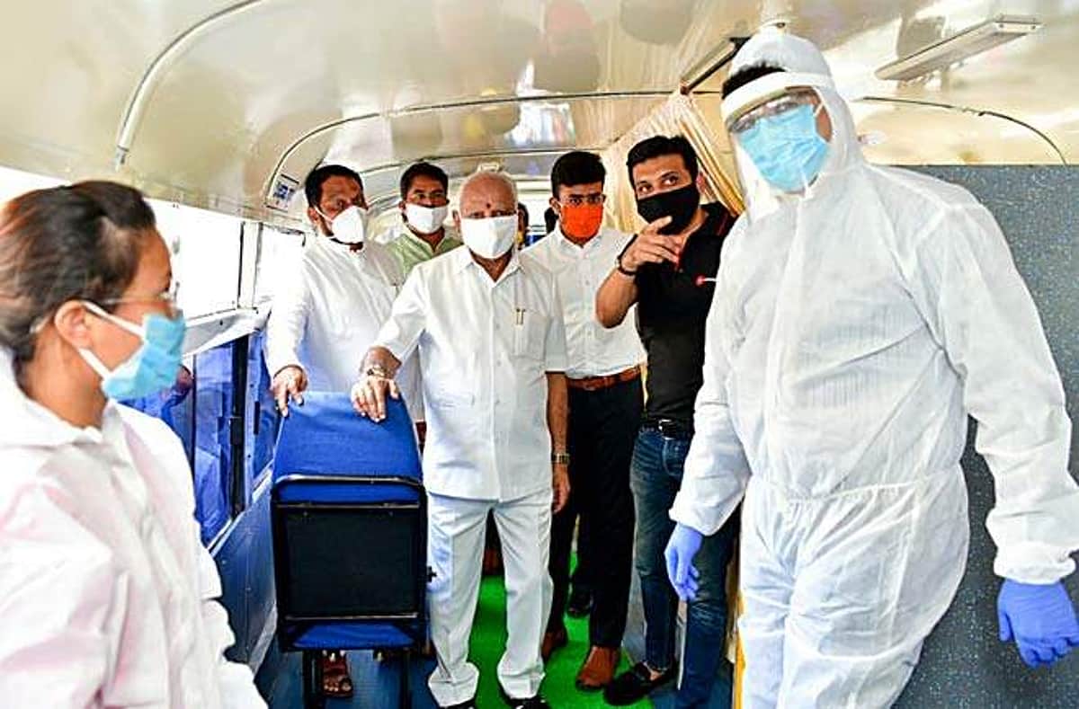 மாற்றியமைக்கப்பட்ட அரசுப்பேருந்துகளை நடமாடும் கரோனா சோதனை நிலையங்களாக்கும் கர்நாடகா!