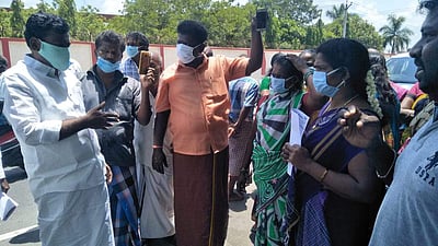 குளிர்பான தொழிற்சாலையால் குடிநீர் தட்டுப்பாடு, விவசாயம் பாதிப்பு: பொதுமக்கள் புகார்