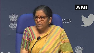 புலம்பெயர் தொழிலாளர்களுக்கு 2 மாதங்களுக்கு இலவச உணவுப் பொருள்கள்: நிர்மலா சீதாராமன்