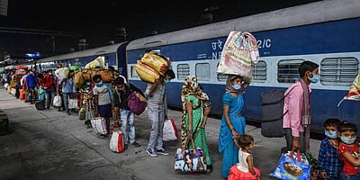 ரயில்கள் மூலம் 10 லட்சம் புலம்பெயர் தொழிலாளர்கள் சொந்த ஊர் திரும்பினர் : ரயில்வே