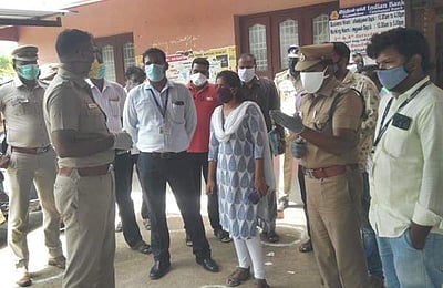 விழுப்புரம் அருகே ஜன்னல் கம்பியை உடைத்து வங்கியில் கொள்ளை முயற்சி