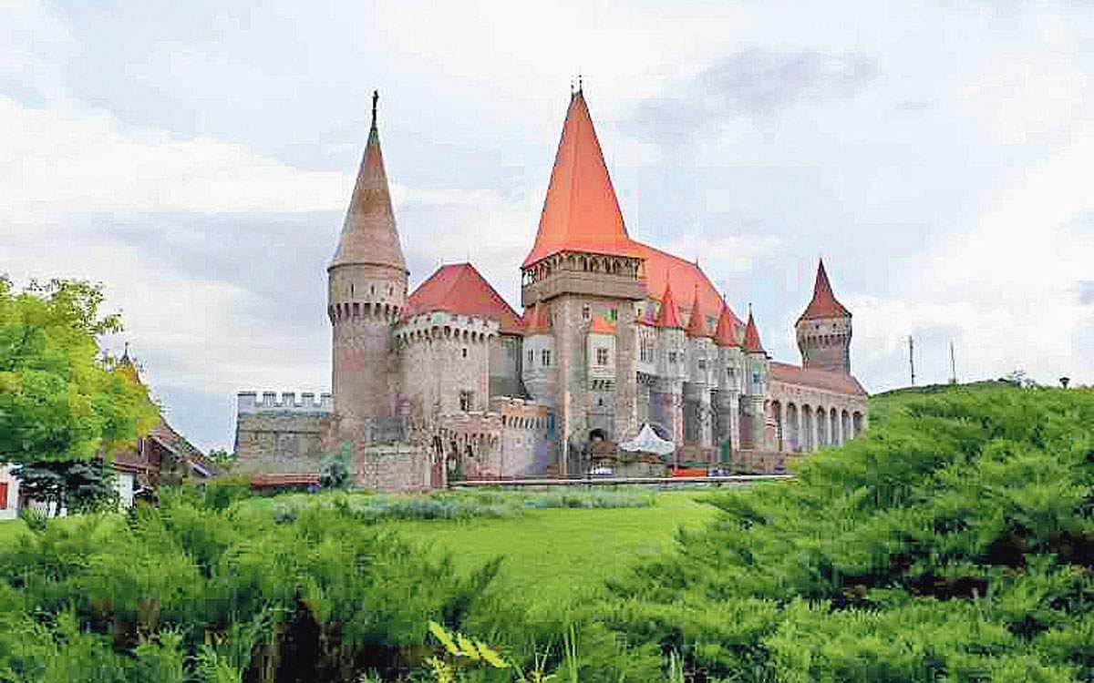 மர்மம் நிறைந்த கோட்டை