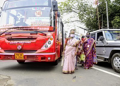 கோவையில் 6 வழித்தடத்தில் சிறப்பு பேருந்துகள் இயக்கம்