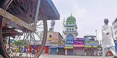 பெங்களூரு ஹோட்டலின் துப்புரவு ஊழியர் மூலம் 30 பேருக்கு கரோனா