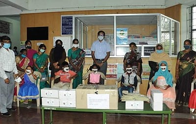 திருப்பூர் மாவட்டத்தில் 1,626 மாற்றுத்திறனாளிகளுக்கு உதடு மறைக்காத முகக் கவசம்