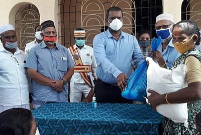 கூத்தாநல்லூரில் பொதக்குடி ஜமாஅத் சார்பில் ரூ.70 ஆயிரம் மதிப்புள்ள நிவாரணப் பொருள்கள்