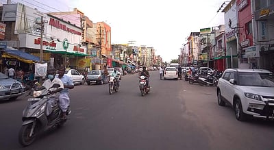 இயல்புநிலைக்கு திரும்பிய சிதம்பரம் நகரம்: கட்டுப்பாடுகள் பின்பற்றப்படாததால் அச்சத்தில் மக்கள்