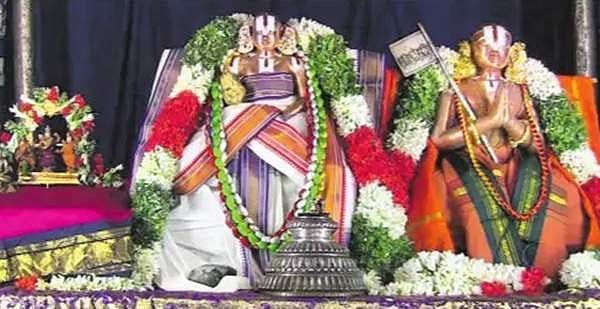 நாராயணா எனாத நாவென்ன நாவே