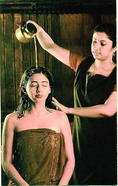 கோடையில் கவசமாக காக்கும் எண்ணெய் குளியல்!