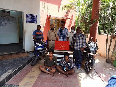 மாதவரம் பகுதியில் வழிப்பறி சம்பவங்களில் ஈடுபட்ட 2 பேர் கைது