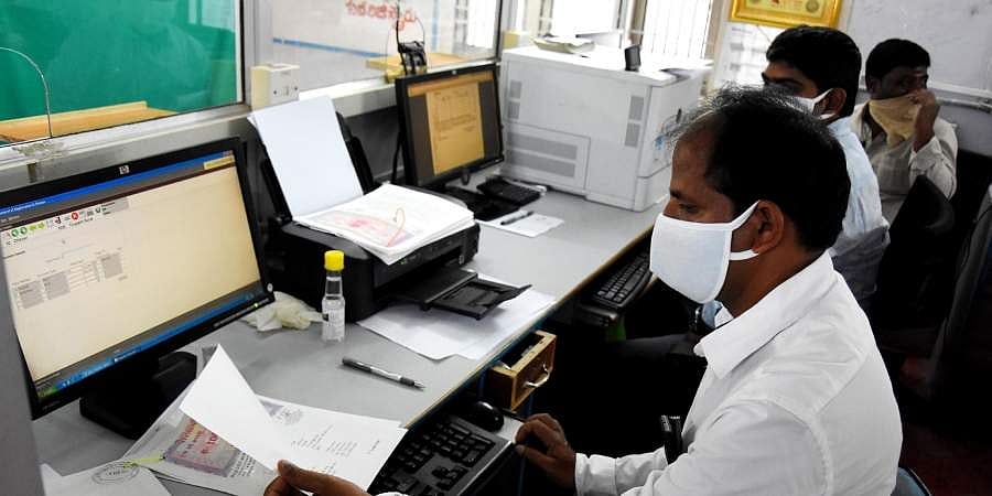 கரோனா அச்சுறுத்தலையும் தாண்டி அலுவலகம் திரும்ப ஆர்வத்தோடு காத்திருக்கும் ஊழியர்கள்: ஆய்வில் தகவல்