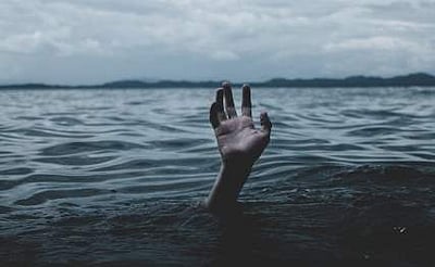 குடித்துவிட்டு வந்த கணவன்: கிணற்றில் குதித்து மனைவி தற்கொலை, அநாதையான 7 வயது சிறுமி