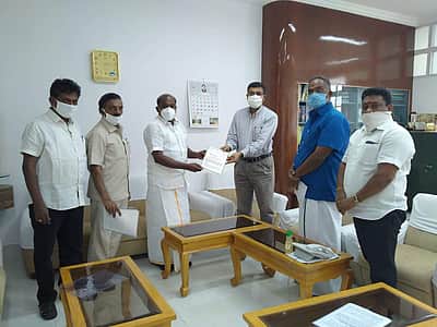 15 நாள்களுக்கு கடைகளை அடைக்கத் தயார்: தமிழ்நாடு வணிகர் சங்கத் தலைவர் விக்கிரமராஜா