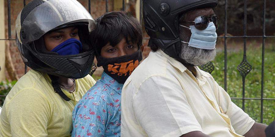 கரோனா தீநுண்மி: இதே நிலை நீடித்தால் ஜூலையில் தீவிர சிகிச்சைப் பிரிவுகள் நிரம்பிவிடும்