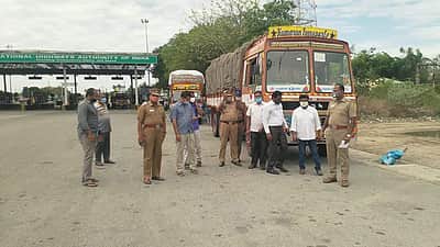 வாலாஜாபேட்டை அருகே 15 டன் ரேசன் அரிசி கடத்திய லாரி பறிமுதல்