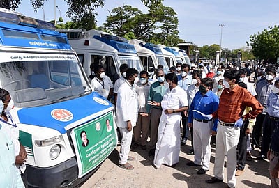 நடமாடும் மருத்துவமனை அறிமுகம் - புகைப்படங்கள்