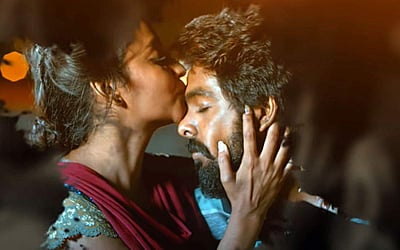 காத்தோடு காத்தானேன் பாடலின் லிரிக்கல் வீடியோ