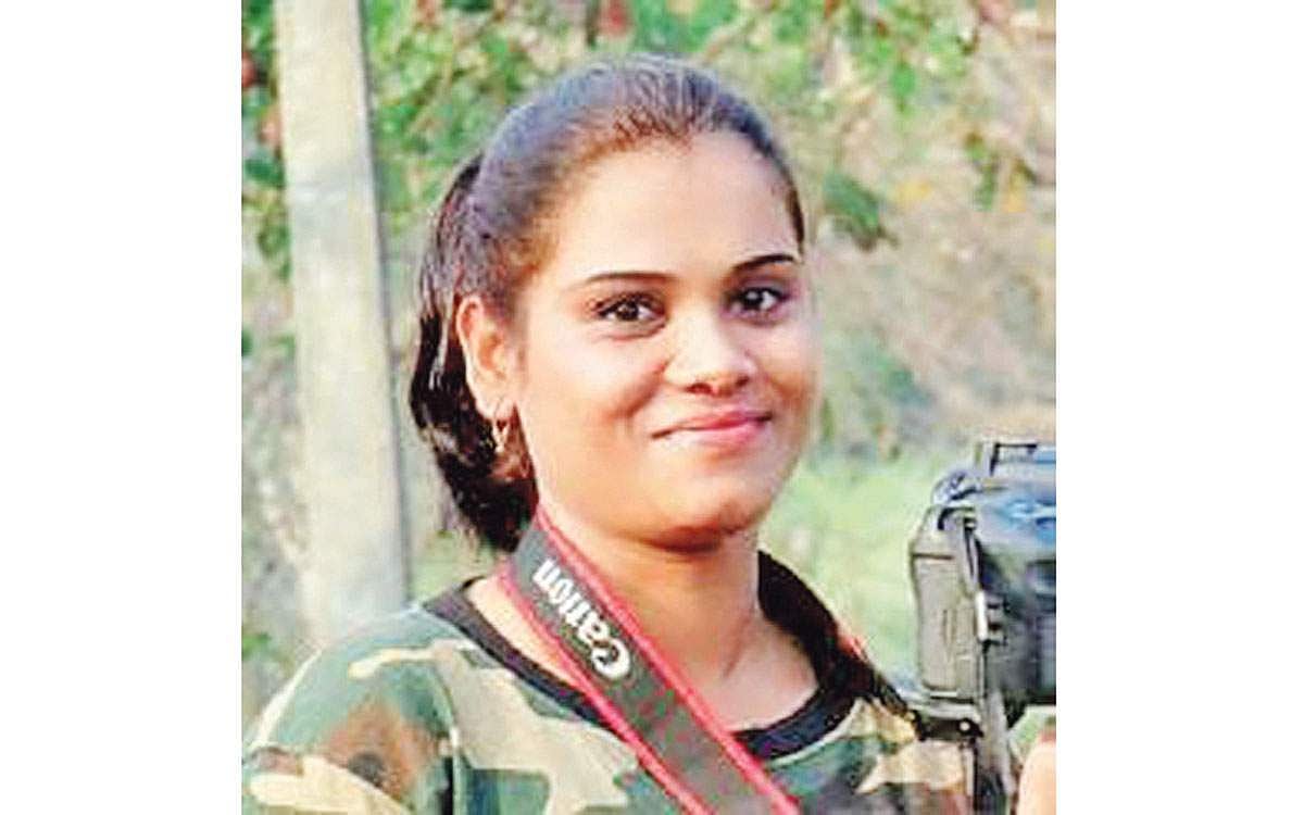 பறவை ஆர்வலரான ஆசிரியை!