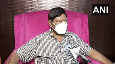 சீன உணவுகளை தவிர்த்திடுவீர்: மத்திய அமைச்சர் ராம்தாஸ் அத்வாலே வேண்டுகோள்