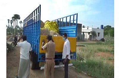 ஓமலூர் அருகே 6000 கிலோ ரேஷன் அரிசி கடத்தல்: 2 லாரிகள் பறிமுதல்