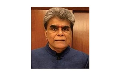 பிபிஇ கிட், கையுறைகள், முகக்கவசம் ஏற்றுமதிக்கான தடையை நீக்க வேண்டும்