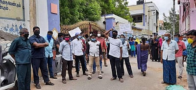 திருச்சியில் தனிமை முகாமுக்கு எதிராக தொடரும் போராட்டம்!