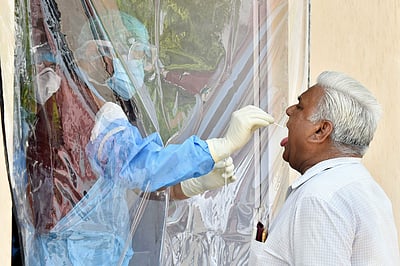 தமிழகத்தில் புதிதாக 2,865 பேருக்கு கரோனா