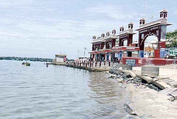 கரோனா பொது முடக்கம்: முடங்கிய ராமேசுவரம்