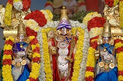 திருமலையில் 11,875 போ் தரிசனம்