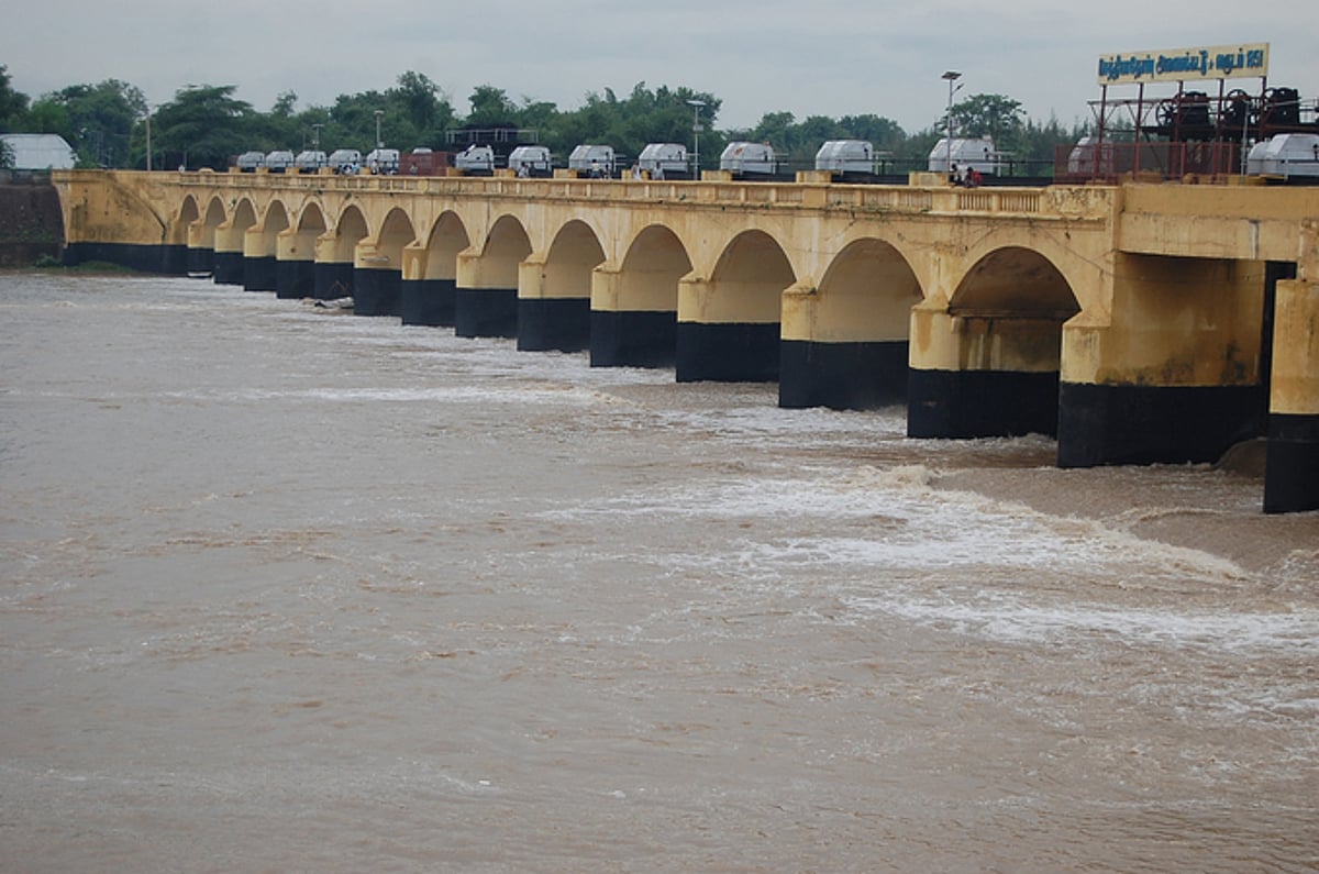 கீழணையிலிருந்து பாசனத்துக்கு தண்ணீா் திறக்கப்படுமா? விவசாயிகள் எதிா்பாா்ப்பு