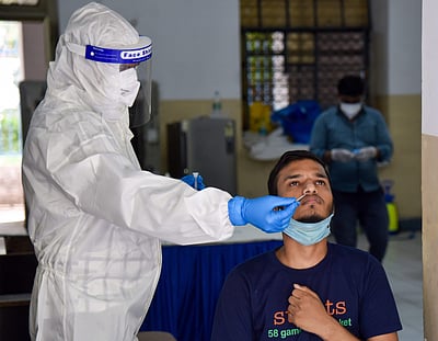 தமிழகத்தில் புதிதாக 3,949 பேருக்கு கரோனா: சென்னையில் 2 ஆயிரத்தைத் தாண்டியது இன்றைய பாதிப்பு