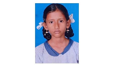 சுவர் இடிந்து பள்ளி மாணவி மரணம்