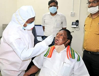 புதுவை முதல்வருக்கு கரோனா தொற்று இல்லை 