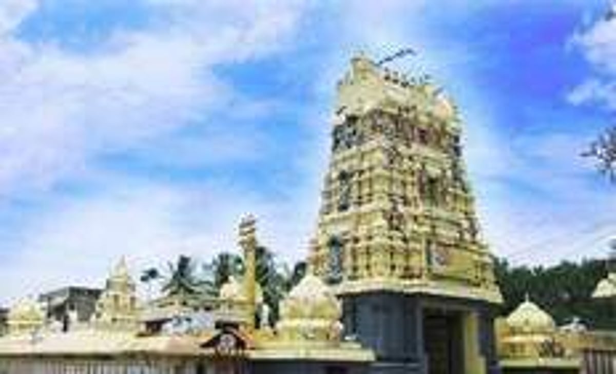 நாளை திறக்கத் தயாராகி வரும் ஆந்திரக் கோயில்கள்