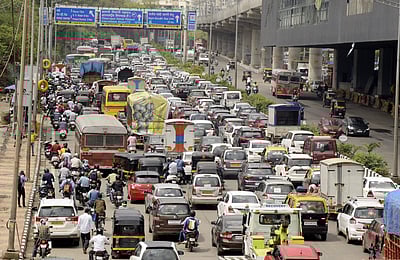 மும்பையில் 50 ஆயிரத்தைத் தாண்டியது கரோனா பாதிப்பு