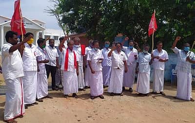 கீழையூர் அருகே இந்திய கம்யூனிஸ்ட் கட்சி சார்பில் கண்டன ஆர்ப்பாட்டம்