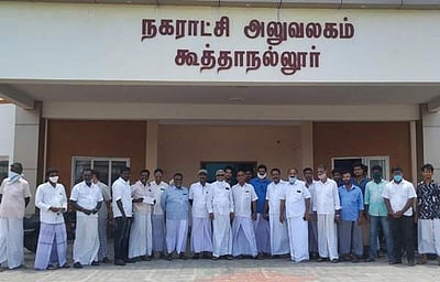 கூத்தாநல்லூரில் கரோனா குறித்த முழுமையான தகவலைத் தெரிவிக்க அ.ம.மு.க. வலியுறுத்தல்