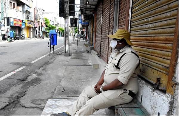 இந்தியாவில் நேற்று ஒரே நாளில் 18,653 பேருக்கு கரோனா தொற்று; 504 பேர் பலி