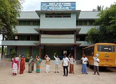 அறந்தாங்கி: தனியார் பள்ளிகளின் ஆசிரியர்கள் பட்டினிப் போராட்டம்