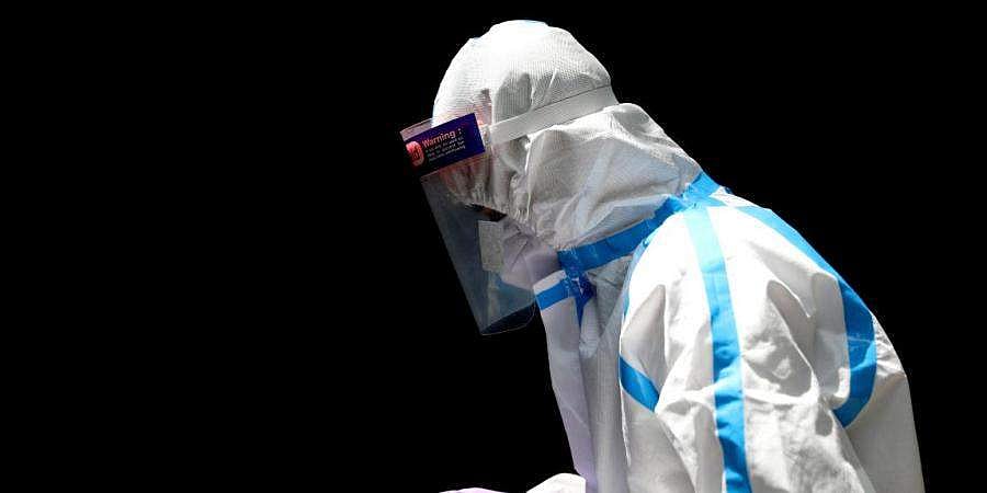 முதல் முறை: கரோனாவில் இருந்து மீண்ட தாய்க்குப் பிறந்த குழந்தைக்கு கரோனா