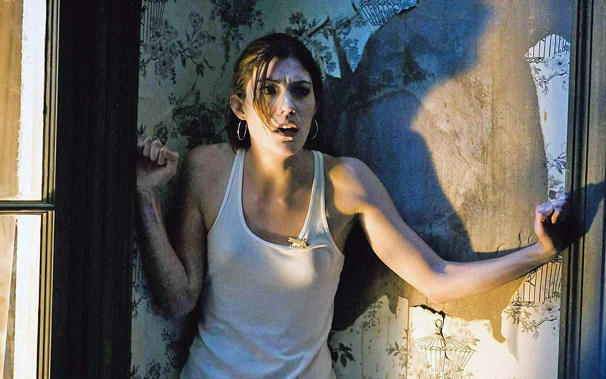 உலகை அச்சுறுத்திய வைரஸ் சினிமாக்கள்!