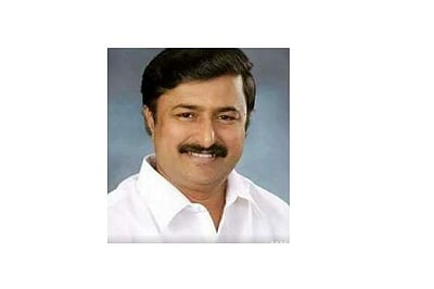 வெள்ளக்கோவிலில் டாஸ்மாக் மதுபானக் கடை அமைக்க திமுக முன்னாள் அமைச்சர் மு.பெ.சாமிநாதன் எதிர்ப்பு