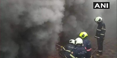 விசாகப்பட்டினம் மருந்து தயாரிப்பு தொழிற்சாலையில் பயங்கர தீ விபத்து; ஒருவர் காயம்