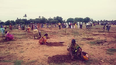 கிராமத்தில் ஐம்பெரும் விழா