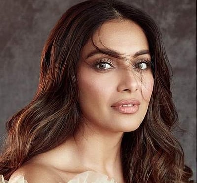 நடிகர்களுக்குப் பாதுகாப்பு இல்லை, படப்பிடிப்புகளை நிறுத்துங்கள்: பிபாசா பாசு கோரிக்கை