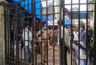 வியாபாரிகளுக்கு கரோனா: புதுச்சேரியில் பெரிய மார்க்கெட் மூடல்